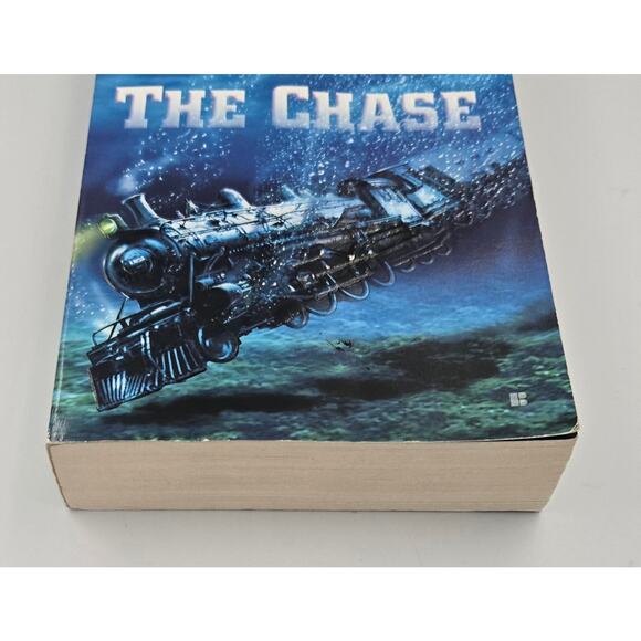 The Chase by Clive Cussler Main Character Isaac Bell Suspense Thriller Mystery - Picture 2 of 9